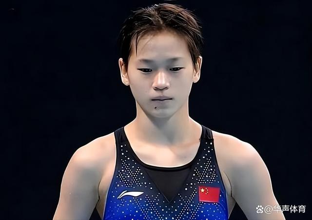 包含体育盛事：女子举重决战，创纪录夺冠的词条