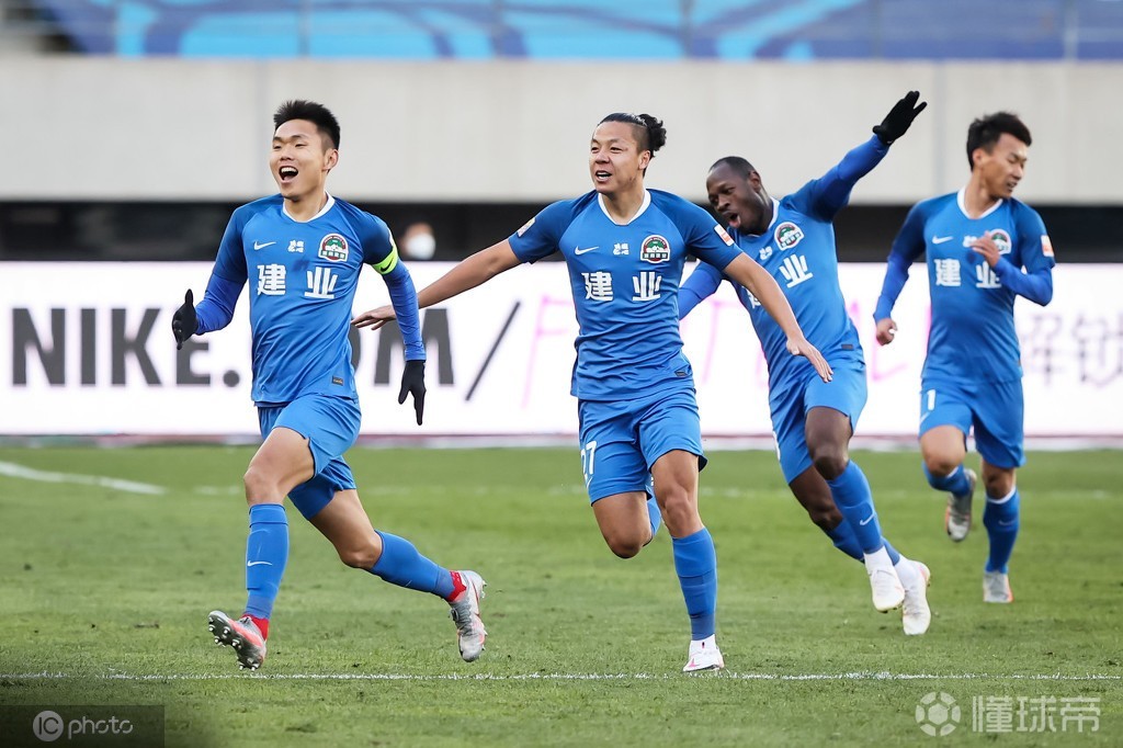 河南建业俱乐部在关键一战中希望能够逆转局势