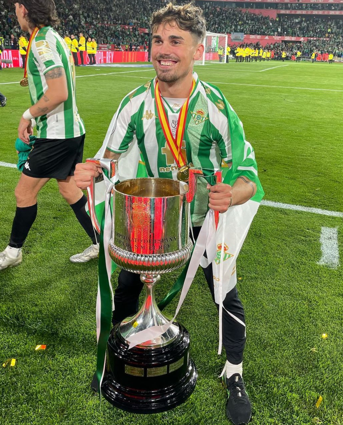 包含桑切斯恢复训练状态，意大利球迷期待其归来的词条