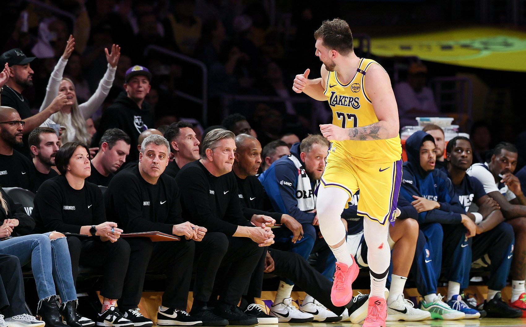 森林狼队客场惨败骑士队 森林狼队客场惨败骑士队