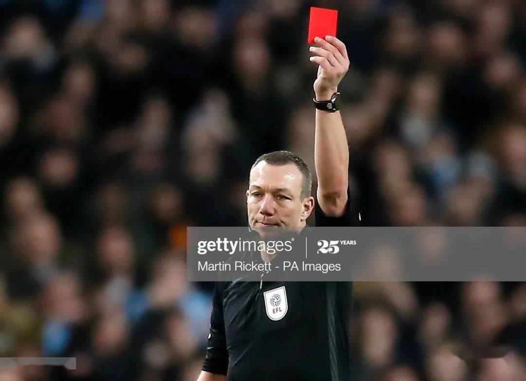 关于强强对话：比利时与英格兰上演激烈对抗的信息