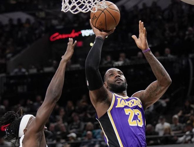 澳客新闻-荷兰豪取三连胜，成为小组赛最大赢家的简单介绍